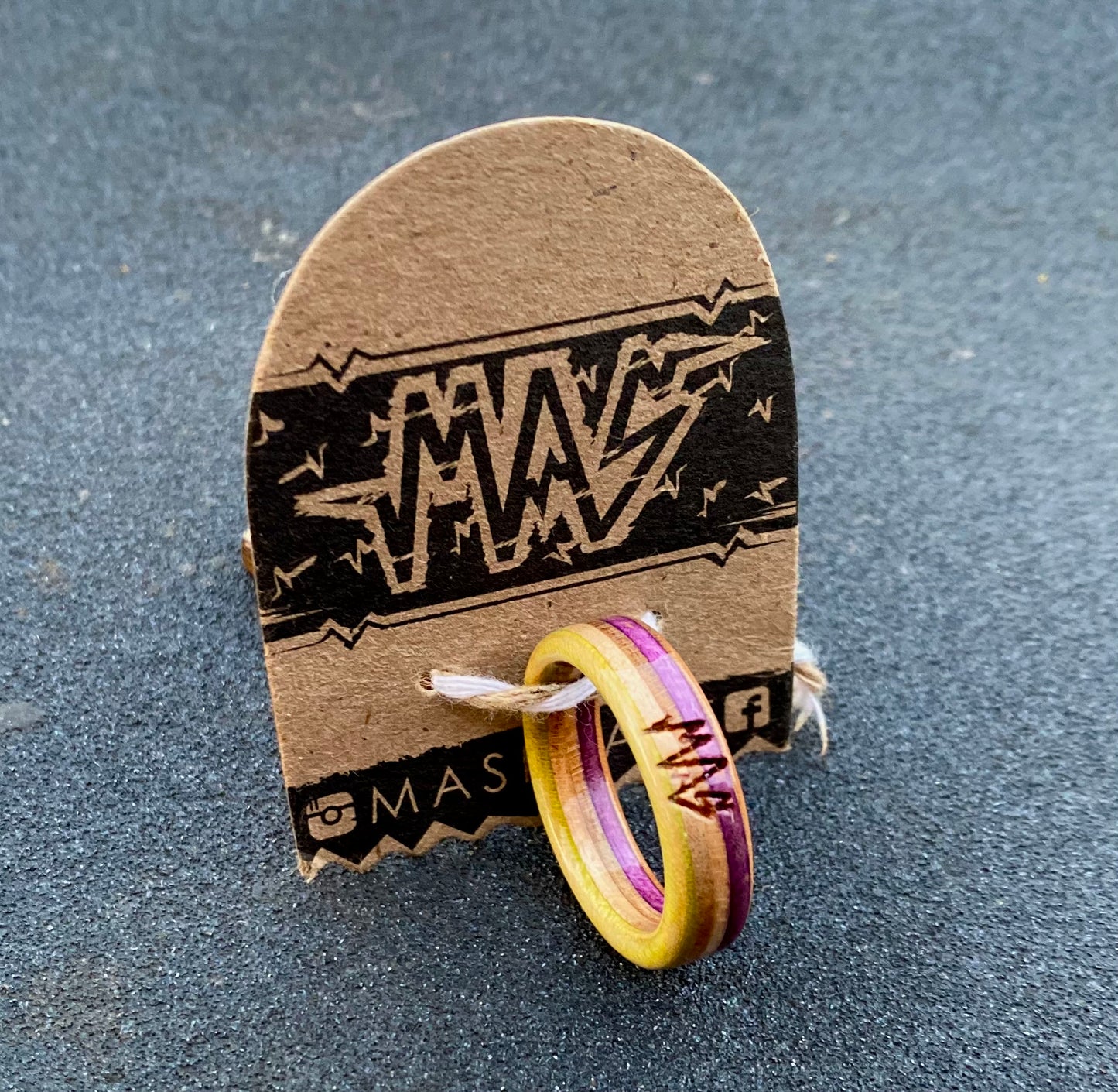 Wooden Sk8 Ring - Lemon green / Purple